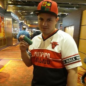 Meet your Posher, Emanuel